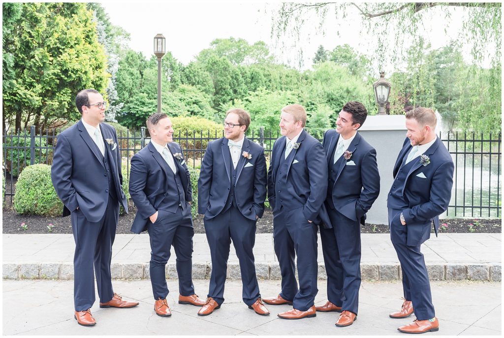 groomsmen