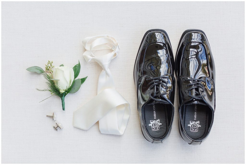 Groom's details 