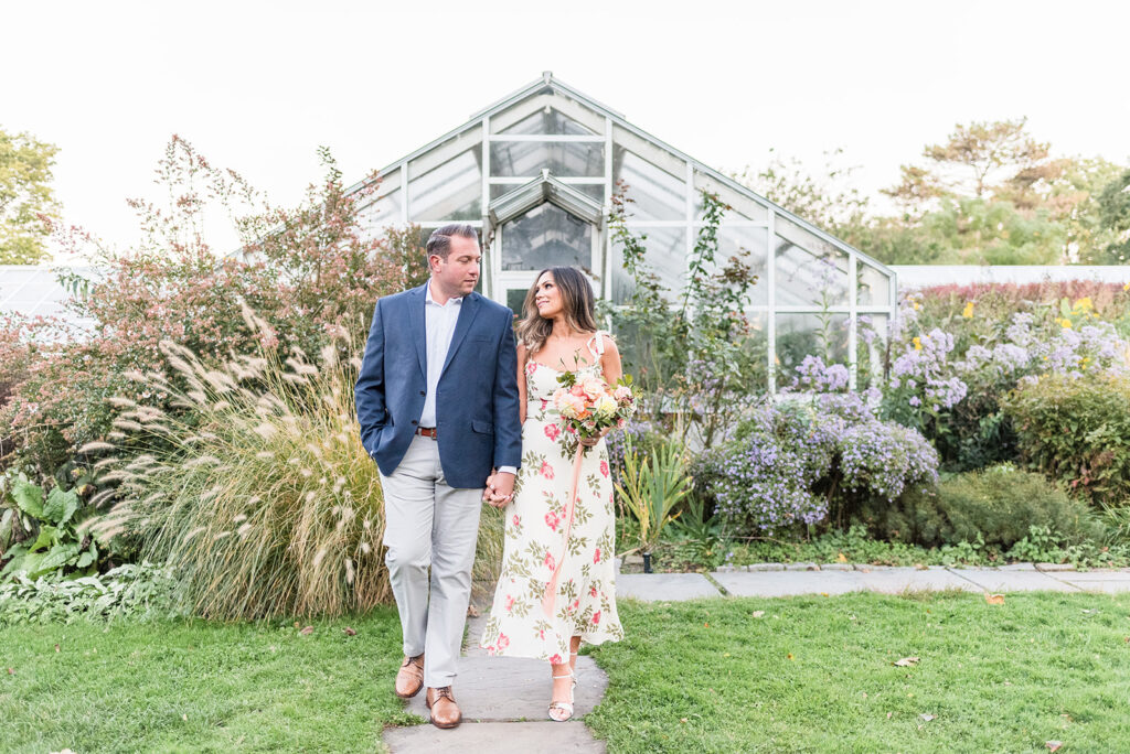 snug harbor engagement photos