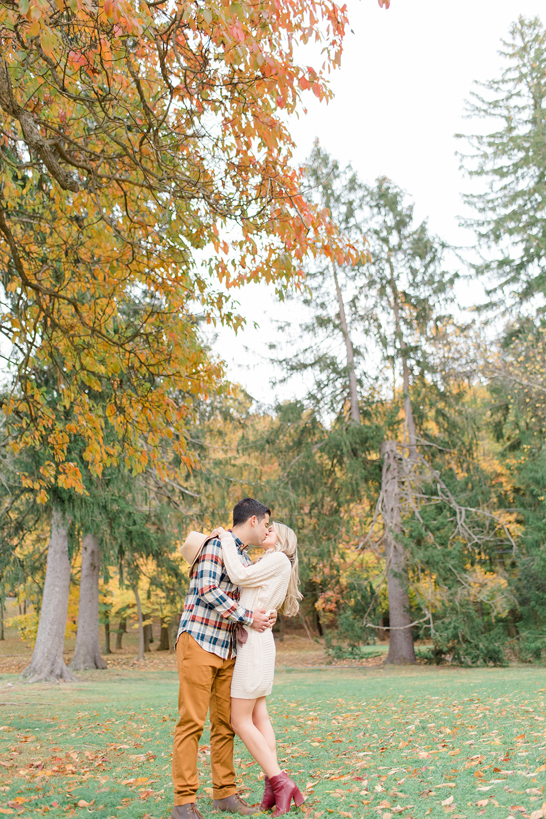 fall engagement photos