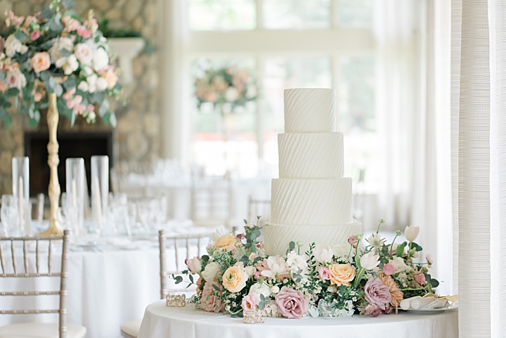 indian trail club ballroom wedding cake