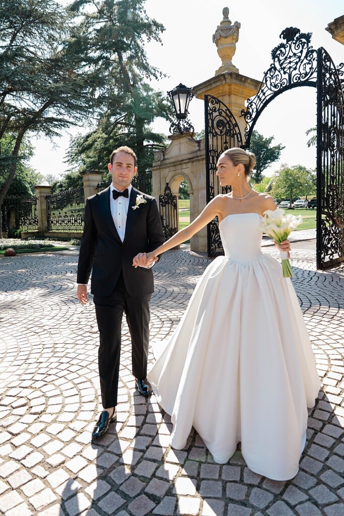 bride and groom at jasna polana