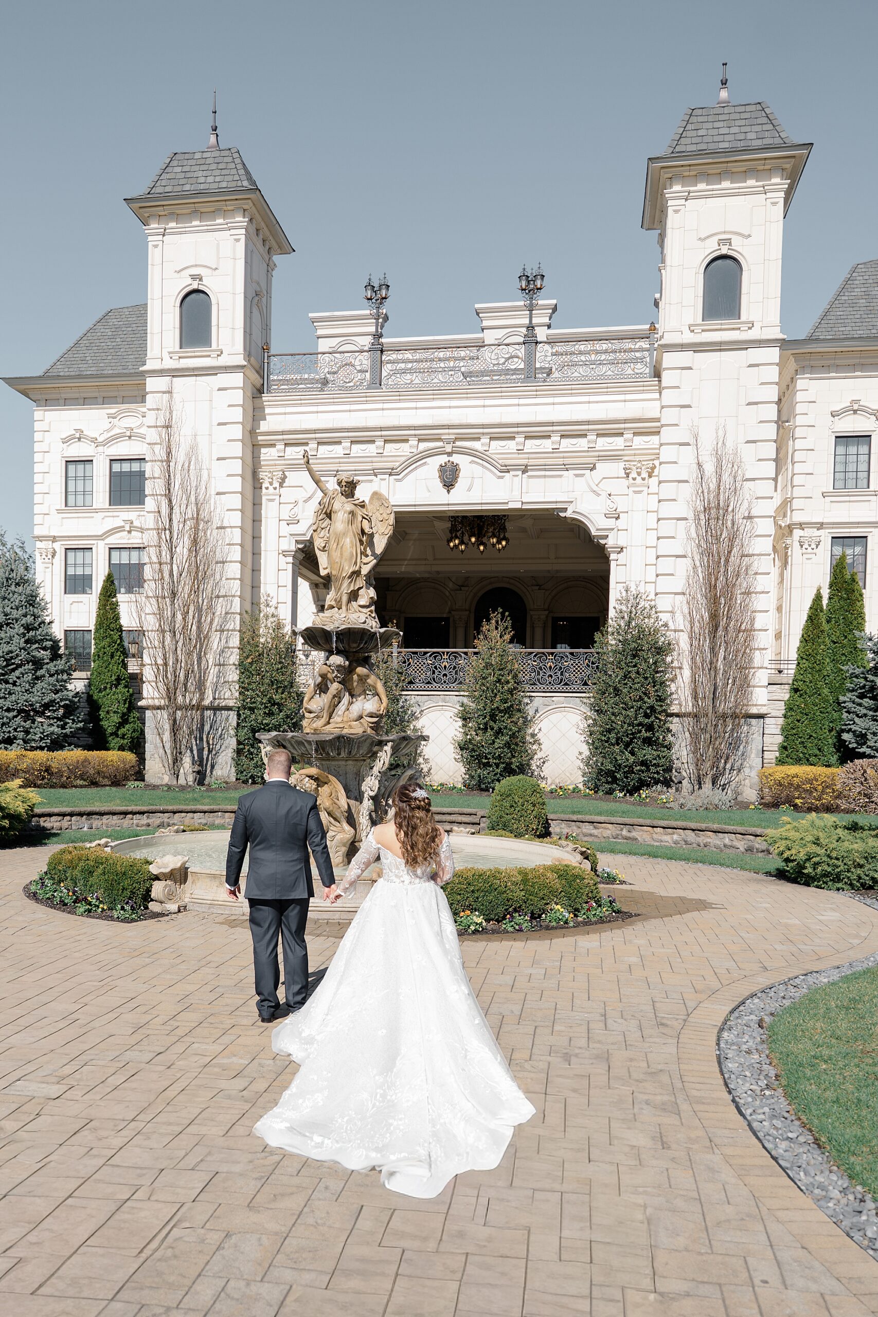 legacy castle wedding bride and groom